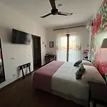 招待所 Le Vagabonde